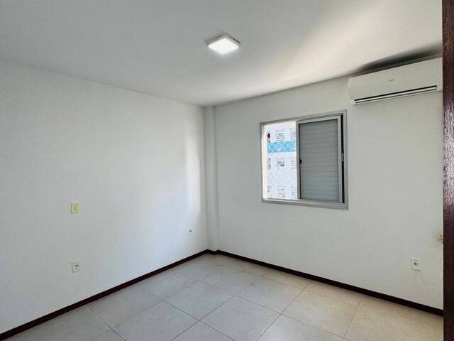 Apartamento para Venda em Criciúma - 4